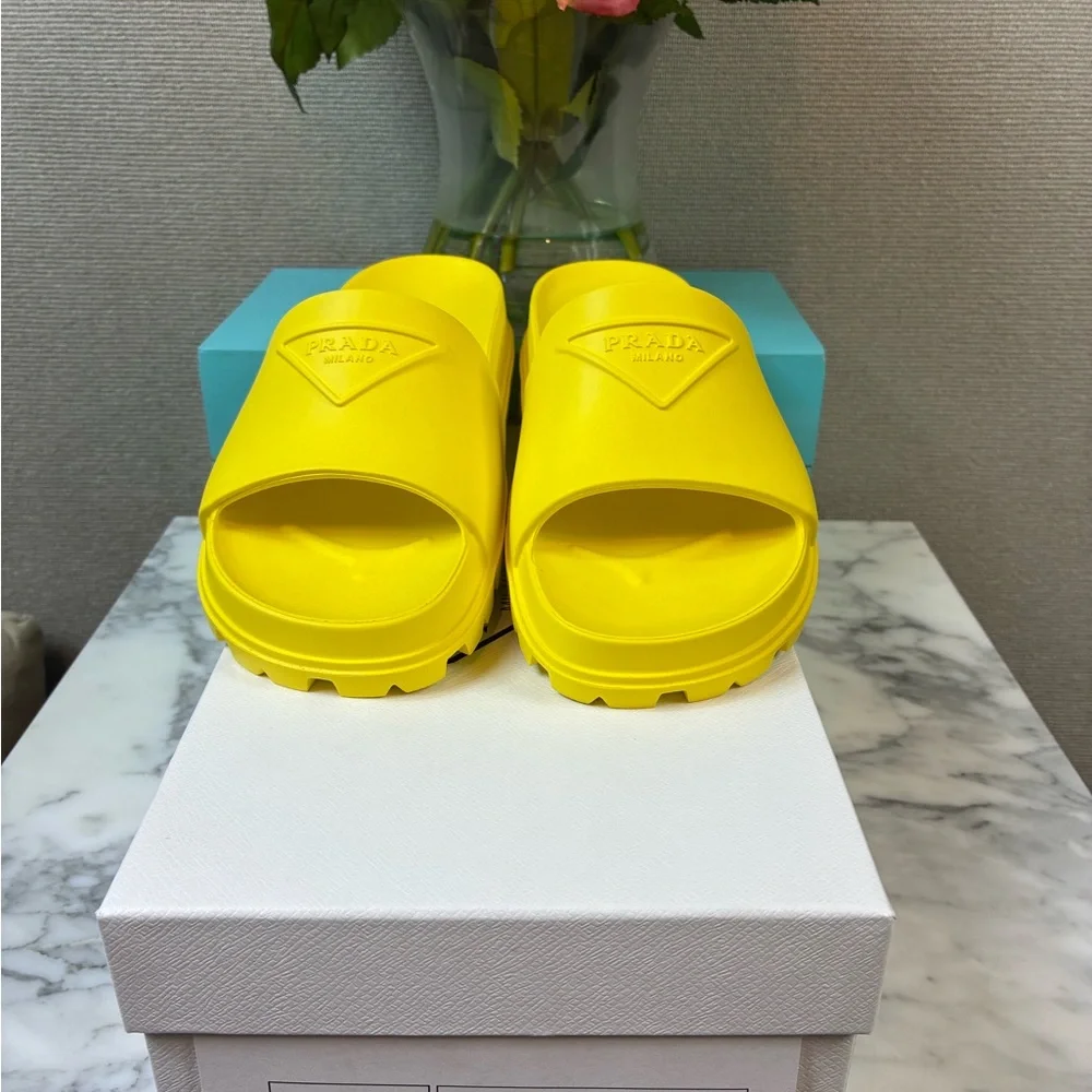 NIB Prada Sole Yellow Lightweight Rubber Triangle Slides EU 36 - US Approx 6 - Picture 2 of 8